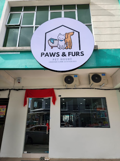 Paws & Furs Pet House
