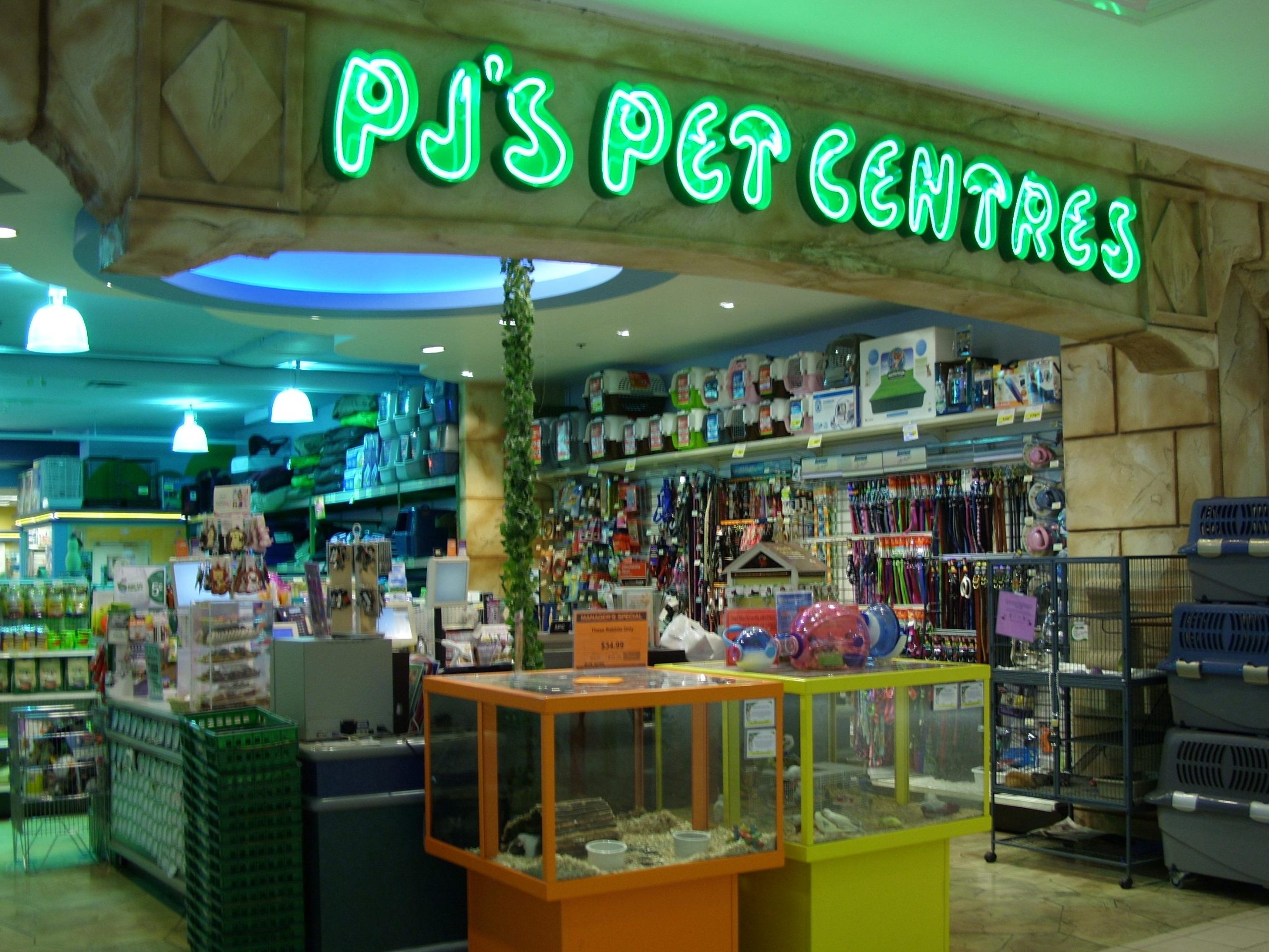 pj pet shop scaled